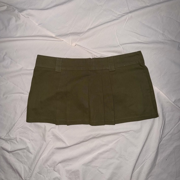 Princess Polly Dresses & Skirts - Princess Polly Olive Green Mini Skirt